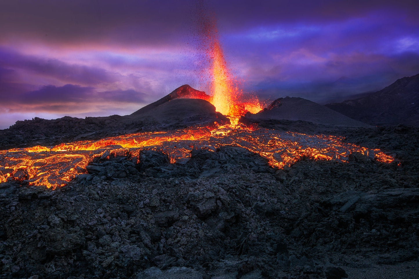 Photo Art Wall Mural-VOLCANO-(6627)-NON WOVEN-Wallpaper-Sky Mountains Lava XXL