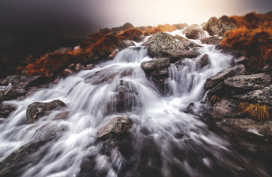 Fototapete-VLIES-WASSERFALL-(8215S)-Wand-Tapete-Nach-Maß-Kaskade Berg Fluss XXL