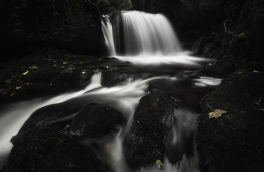 Fototapete-VLIES-WASSERFALL-(8222S)-Wand-Tapete-Nach-Maß- XXL